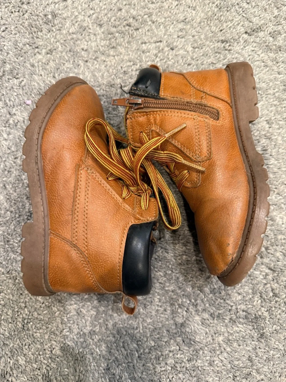 Carters carter tan